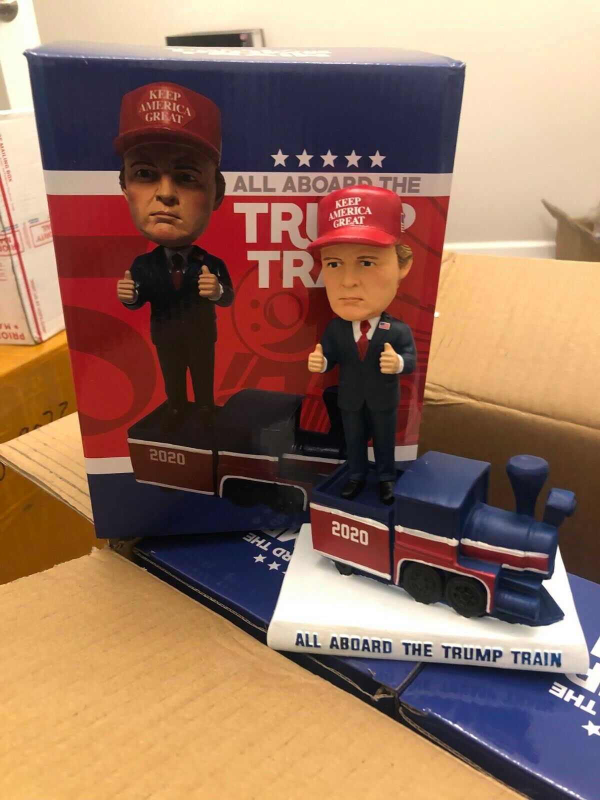 Donald Trump 2020 All Aboard The Trump Train Bobblehead Bobble Head New In Box